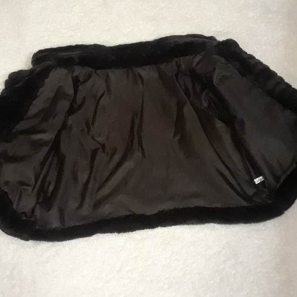 De'rothschild Vintage Faux Mink Coat - Picture 5 of 16